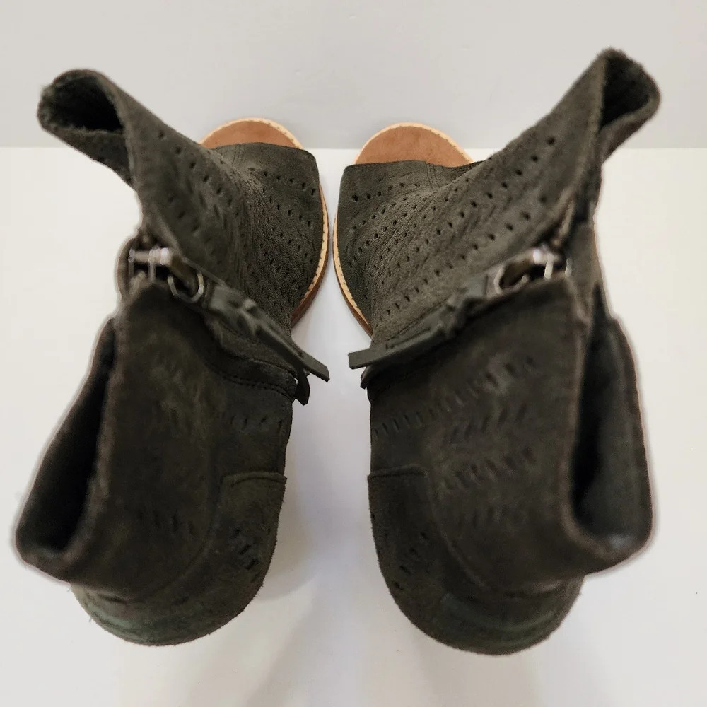 Toms Majorca Peep Toe Booties Olive Green Perforated Size 8.5 - Picture 4 of 11
